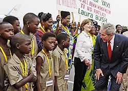 Президент  Буш в Африке