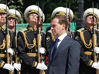 Фото Медведева почётный караул